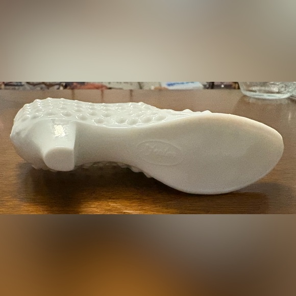 Vintage Fenton Hobnail Milk Glass Shoe - Picture 3 of 3